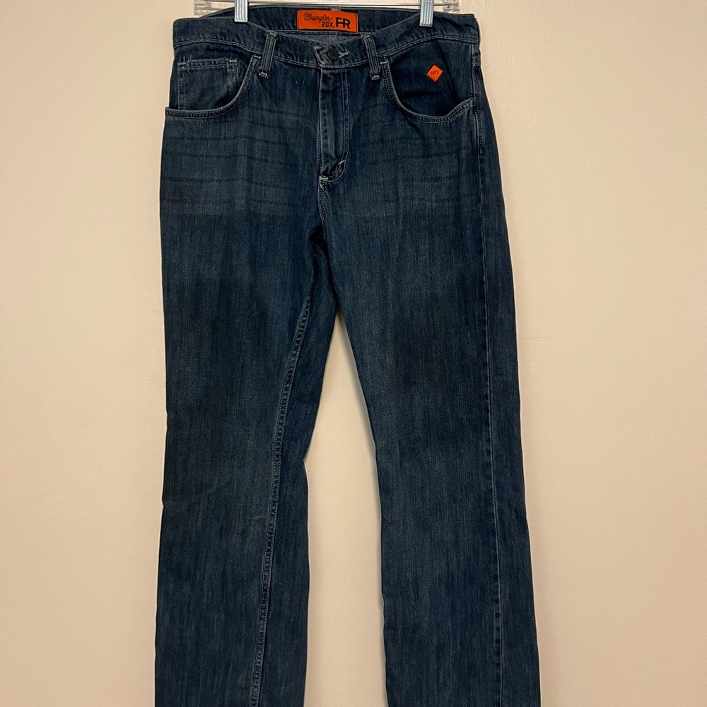 Wrangler Men's FR Straight Jeans